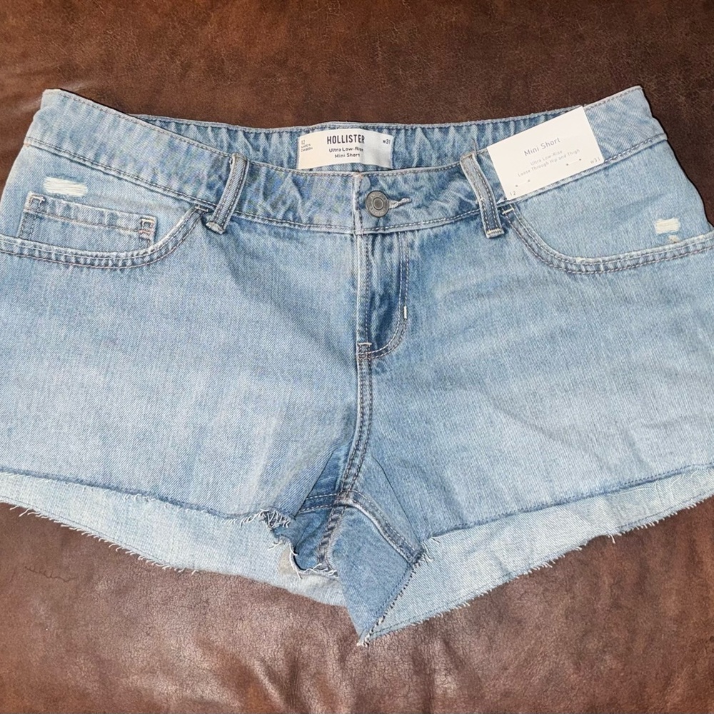 Hollister LOW RISE Mini Light Blue Jean Shorts